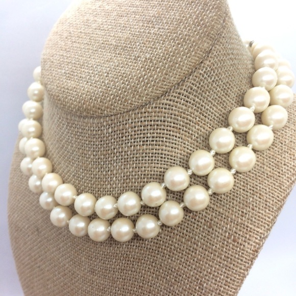 3/$30 NWT VINTAGE MARVELLA IMITATION PEARL NECKLACE 28" SINGLE STRAND KNOTTED - Picture 5 of 14